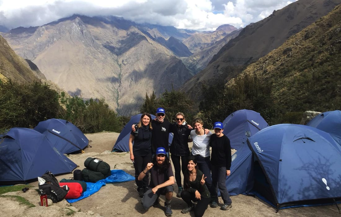 The team in front of Peru's Mountains