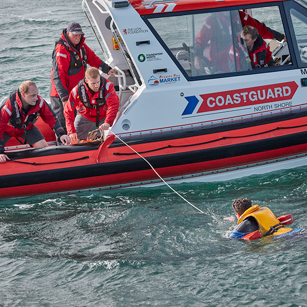 Coastguard NZ | Saving someone in the water